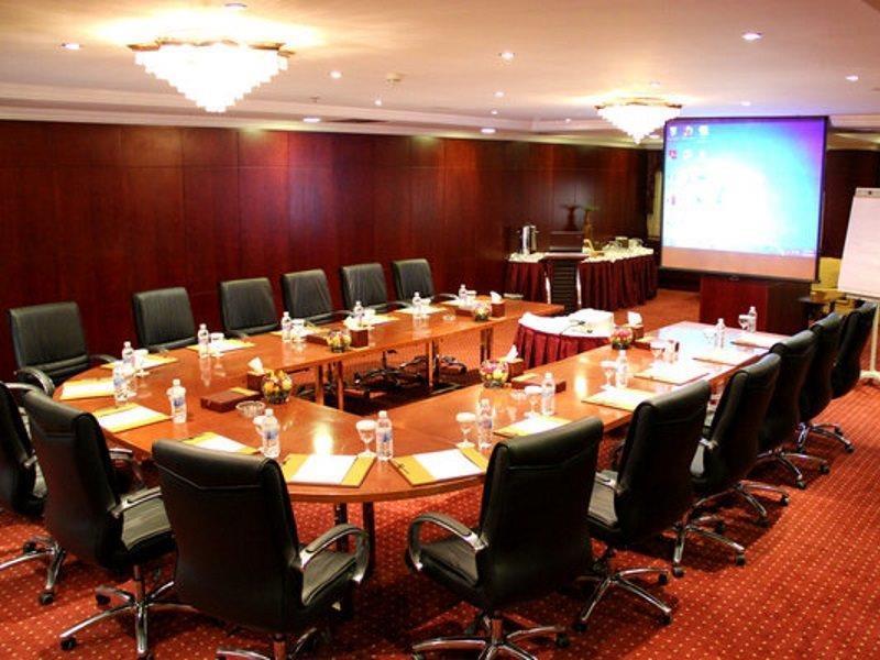 Al Shohada By Palm Rich Makkah Hotel Mekka Eksteriør billede A meeting room